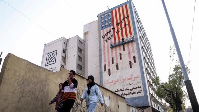 Iran's big confusion: Deadlock between concessions and threats to the regime
