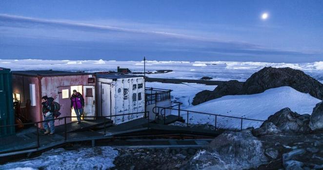Pourquoi les bases françaises en Antarctique sont en danger