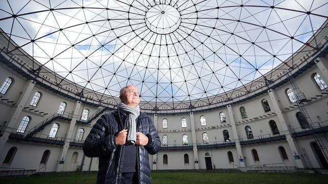 Yadegar Asisi: Warum der Künstler aus der DDR floh – und 9 weitere spannende Fakten