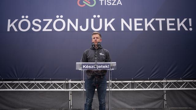 Hungarian opposition leader tells supporters he will restore Western alliances if he defeats Orbán