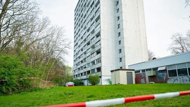 Hamburg: 15-Jähriger stürzt von Hochhaus-Balkon - wurde er gestoßen? | NDR.de - Nachrichten