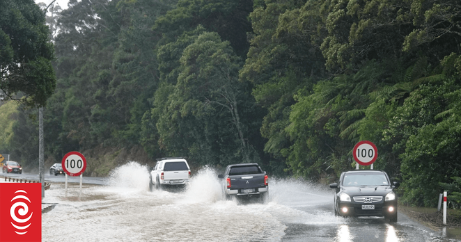 SH10 in Northland during flooding